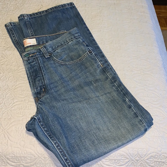 Old Navy vintage low raise jeans (30&32) special edition - Picture 6 of 6